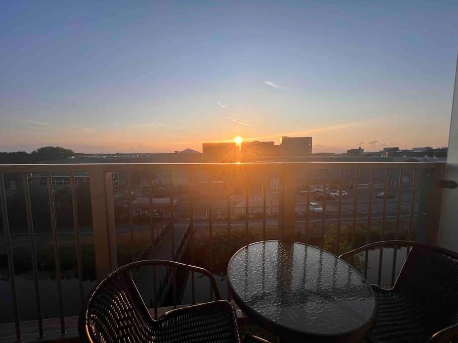 Lincoln View Sleeps 4 Balcony Self Check-In Apartment Luaran gambar
