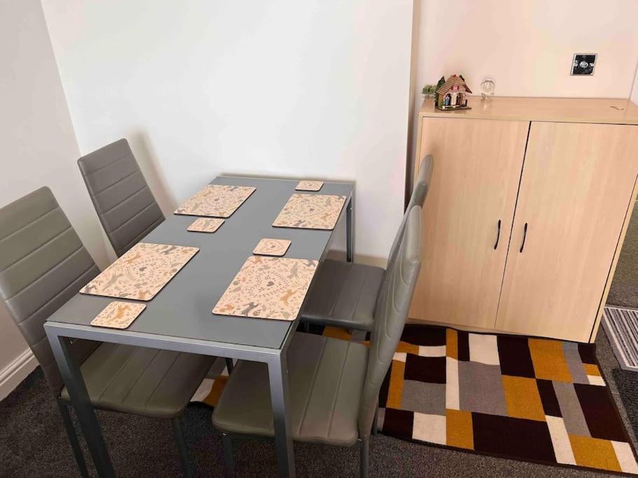 Lincoln View Sleeps 4 Balcony Self Check-In Apartment Luaran gambar